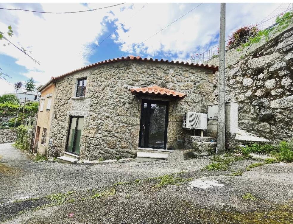 Casinha Da Fonte